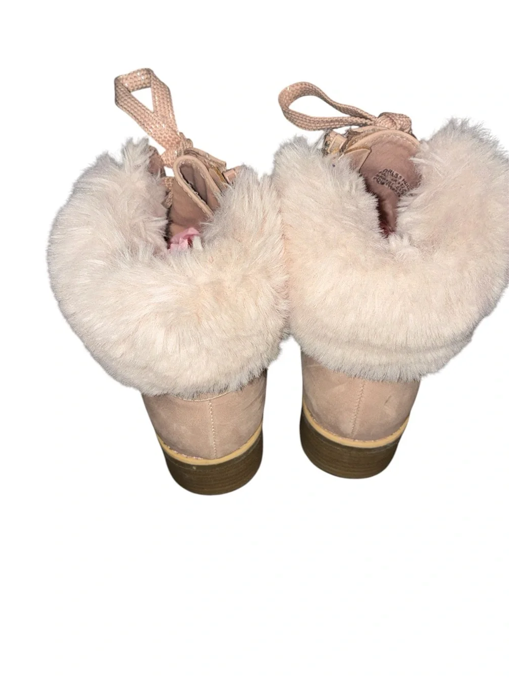 Dolce Vita Rudelle boots plush cream faux fur trim and a decorative buckle SZ 5